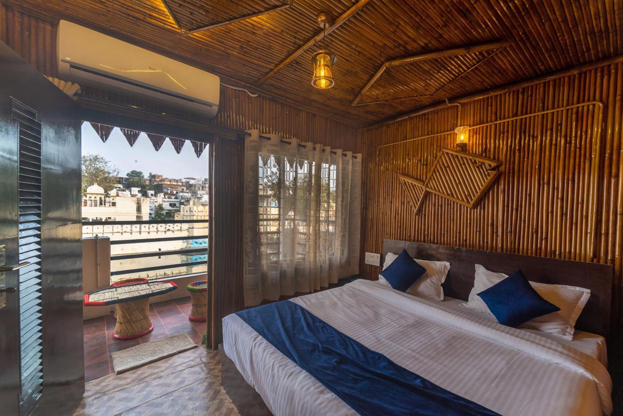 Venice View Hotel & Restaurant Udaipur Buitenkant foto